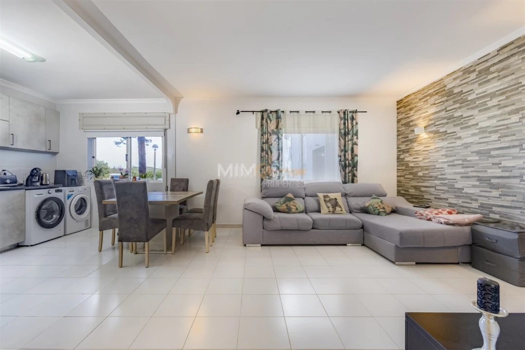 Apartamento T1 para Venda em Budens Foto 3
