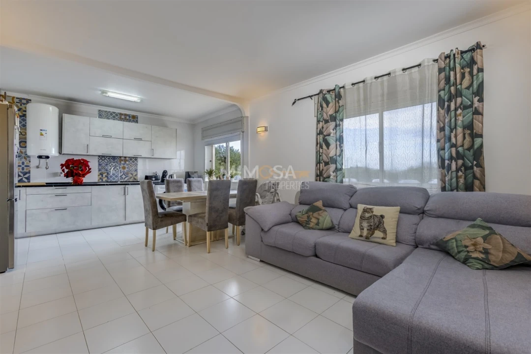 Apartamento T1 para Venda em Budens Foto 5