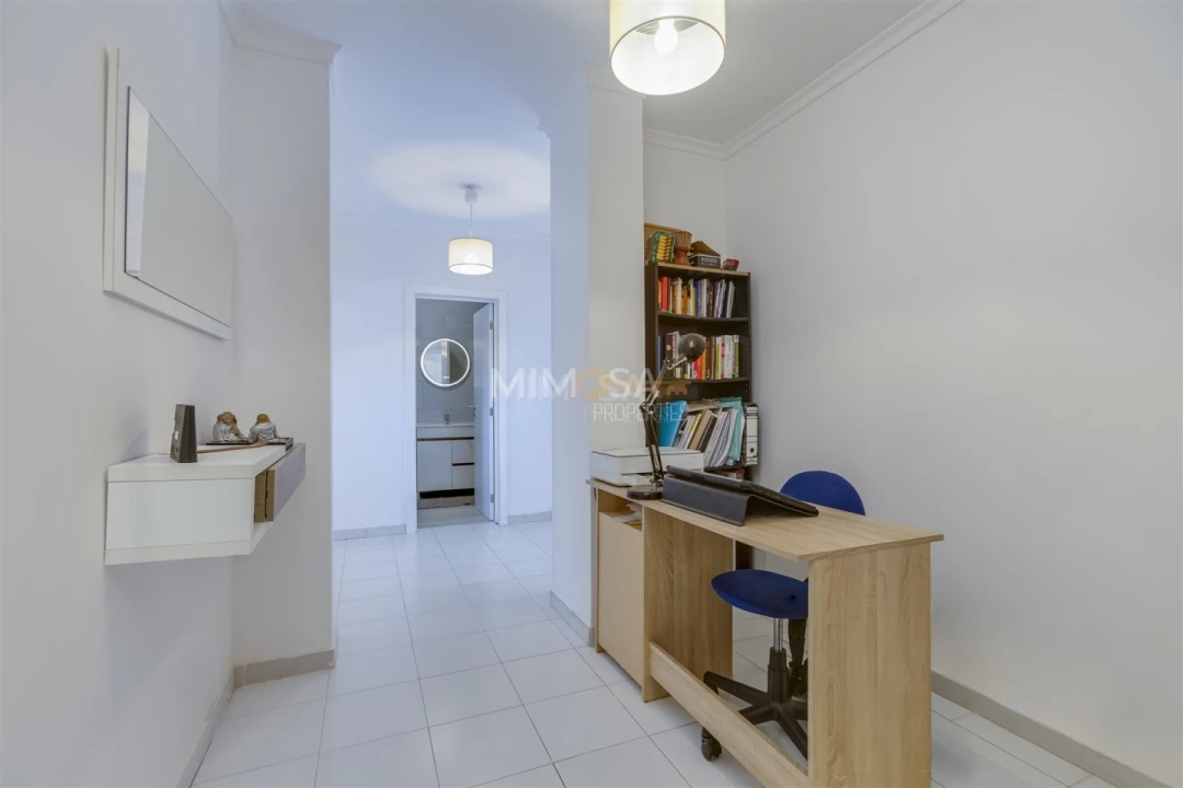Apartamento T1 para Venda em Budens Foto 14