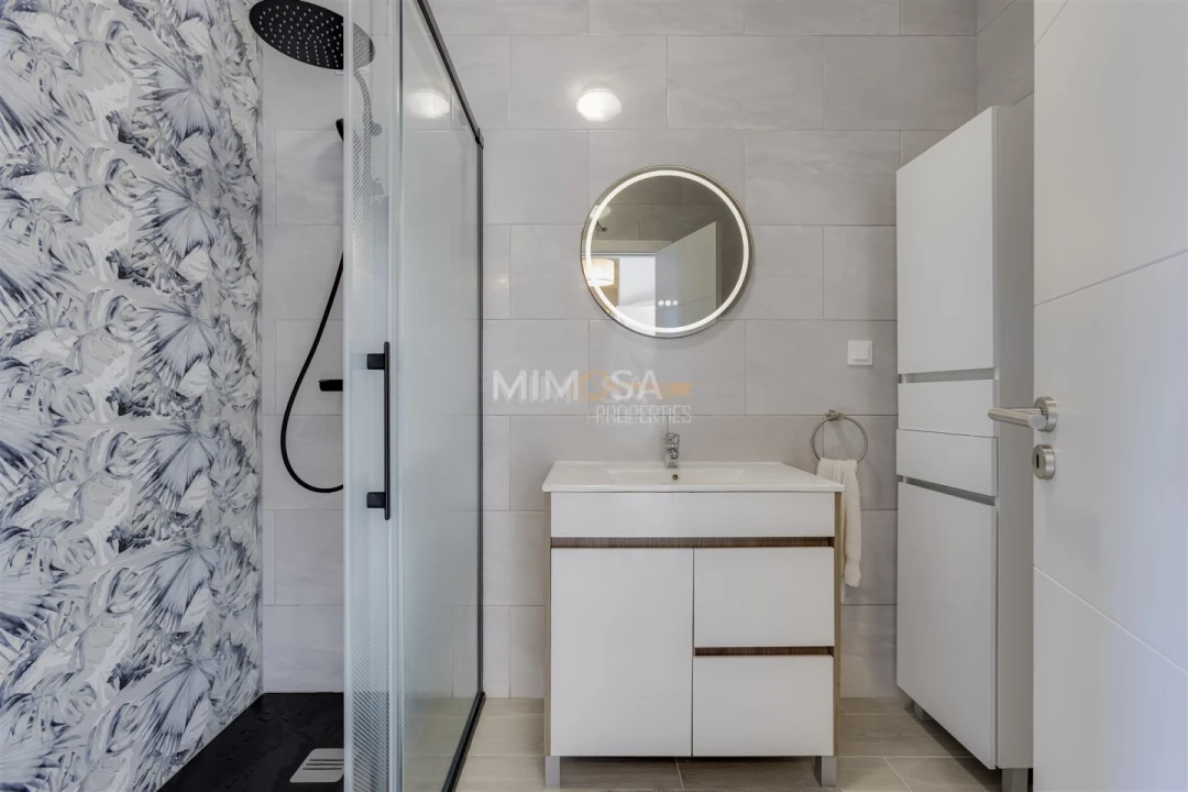 Apartamento T1 para Venda em Budens Foto 16