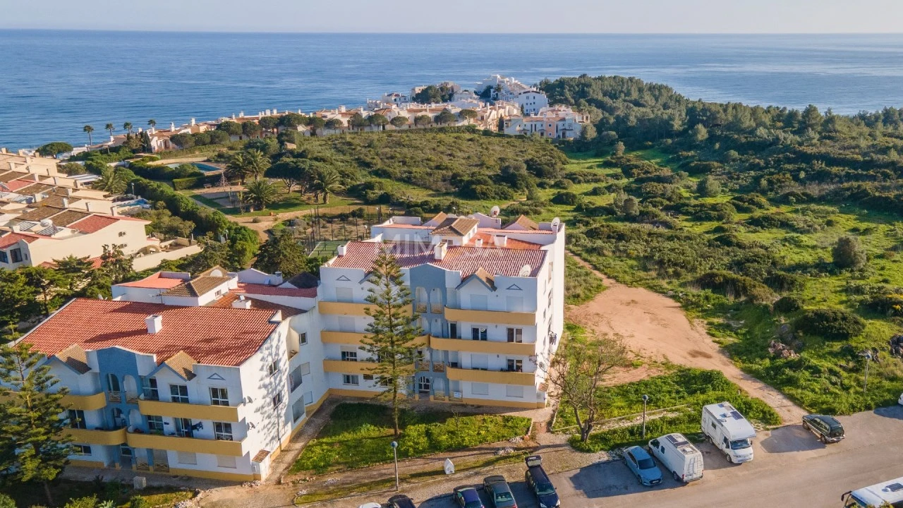 Apartamento T1 para Venda em Budens Foto 18