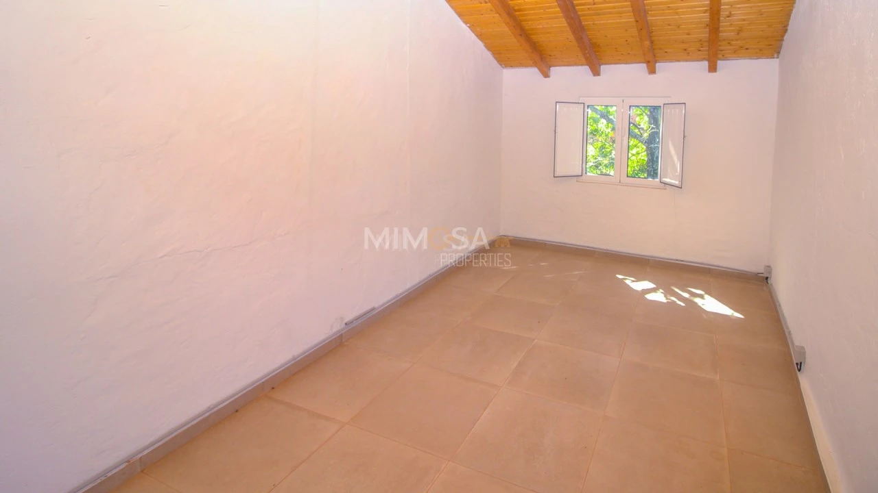 Moradia T1 para Venda em Bensafrim e Barão de São João Foto 15