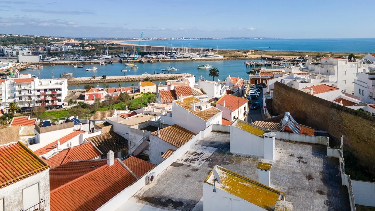 Apartamento T1 para Venda em Lagos (São Sebastião e Santa Maria) Foto 28