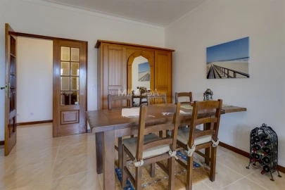 Apartamento T1 para Venda em Lagos (São Sebastião e Santa Maria)