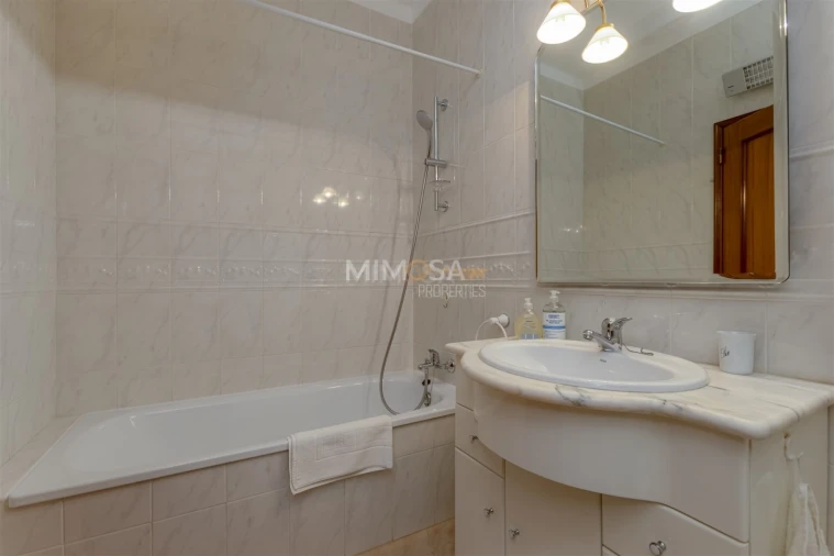 Apartamento T1 para Venda em Lagos (São Sebastião e Santa Maria) Foto 18