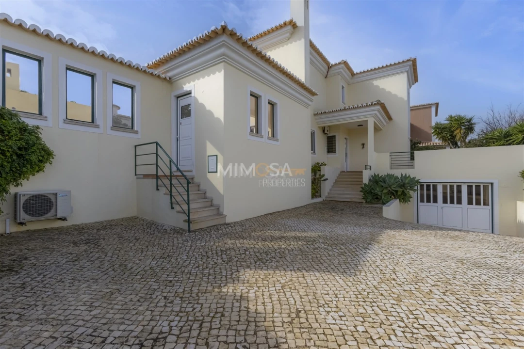 Moradia T3 para Venda em Lagos (São Sebastião e Santa Maria) Foto 5