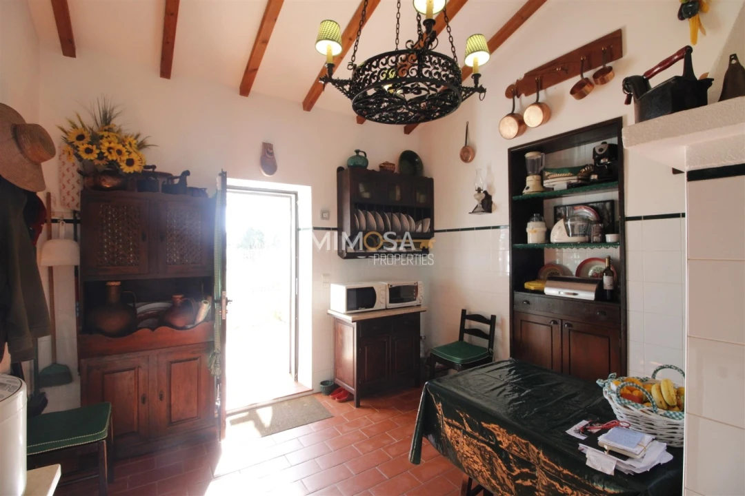 Quinta T4 para Venda em Bensafrim e Barão de São João Foto 15