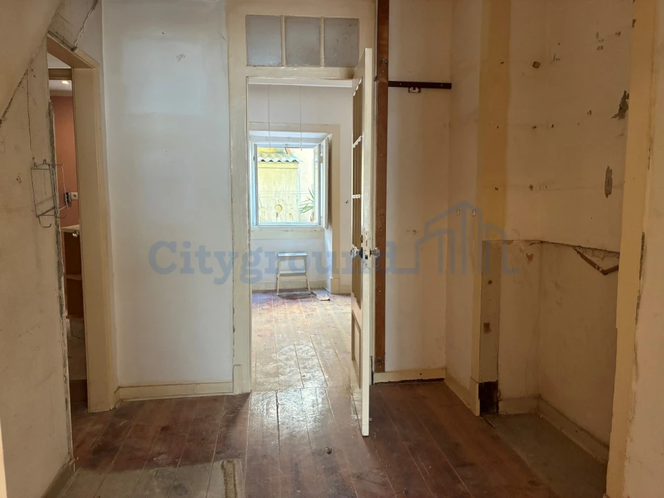 Apartamento T1 para Venda em Misericórdia Foto 4