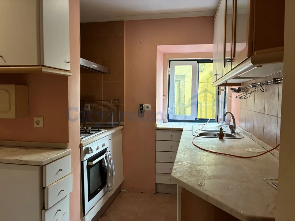 Apartamento T1 para Venda em Misericórdia Foto 8