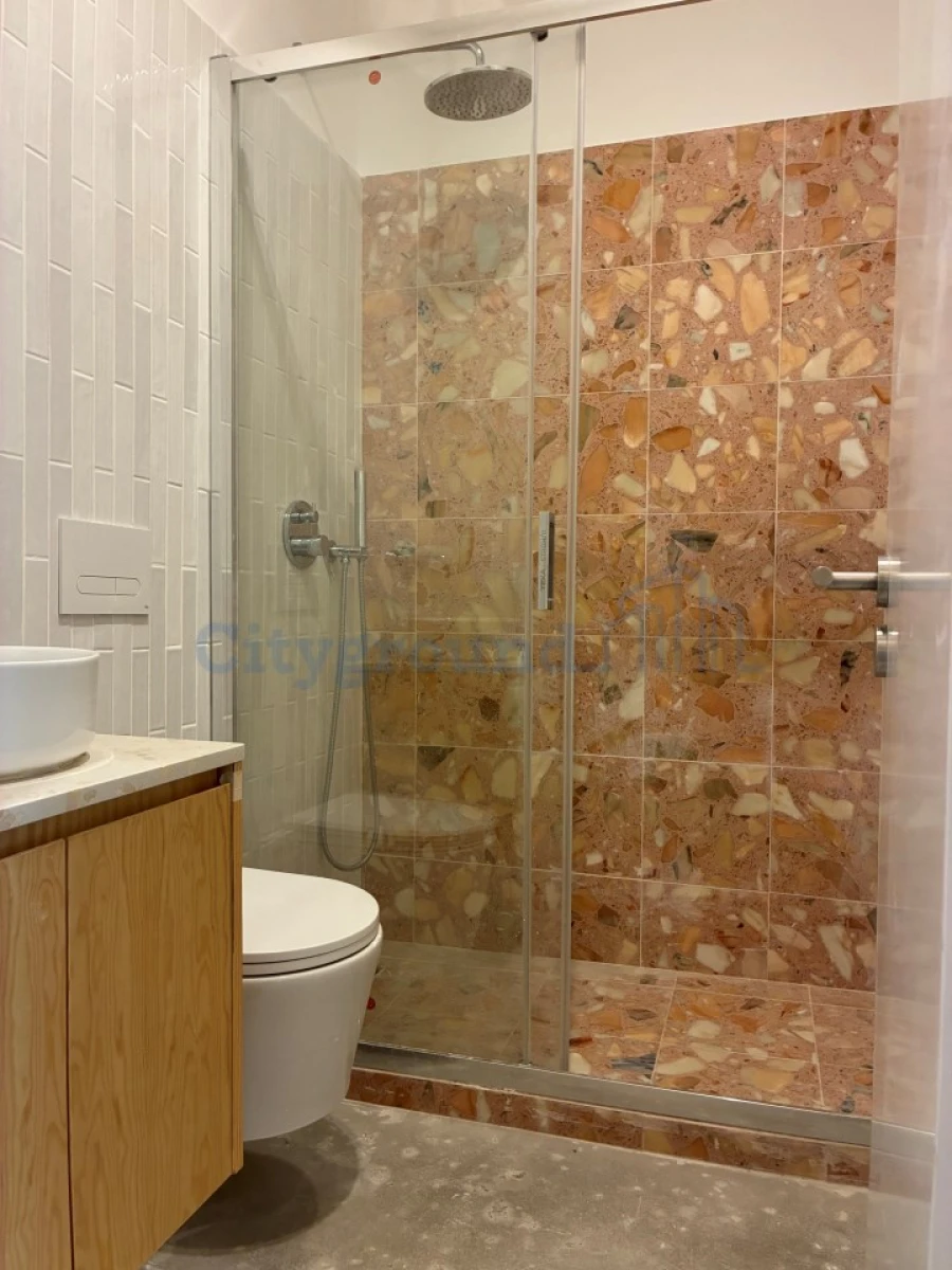 Apartamento T1 para Venda em São Vicente Foto 5