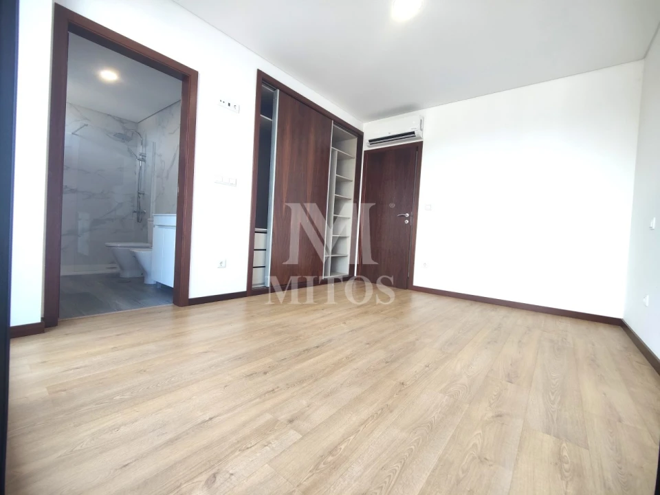 Moradia T3 para Venda em Seara Foto 10