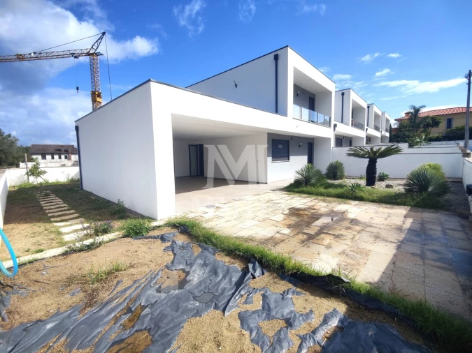 Moradia T3 para Venda em Seara Foto 22