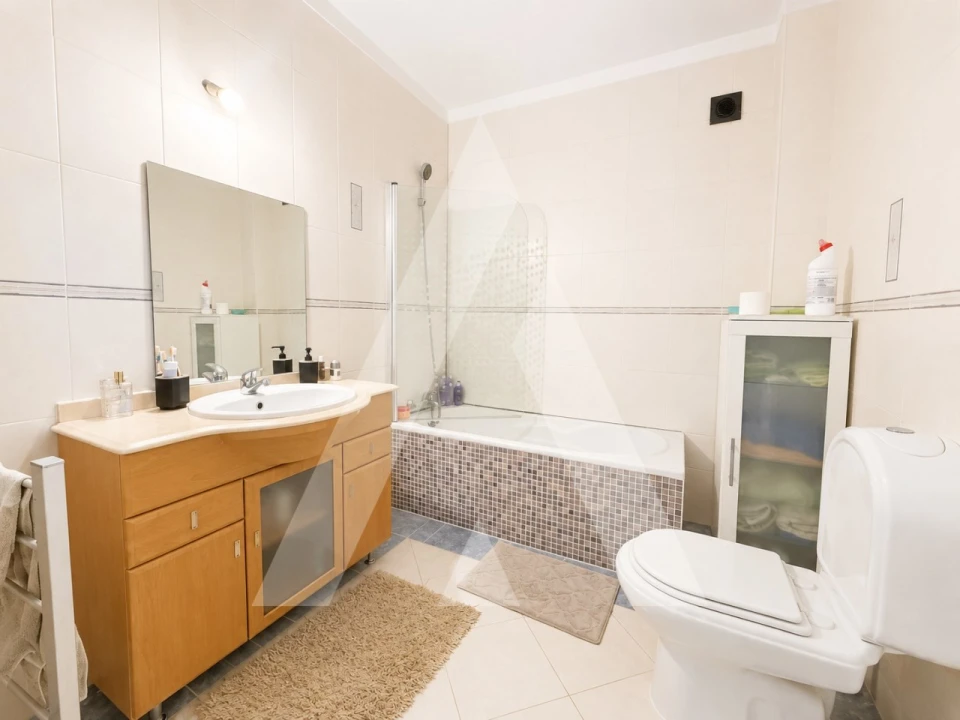 Apartamento T2 para Venda em Marinha Grande Foto 13