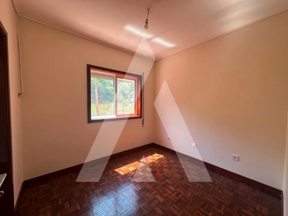 Moradia T3 para Venda em Cedrim e Paradela Foto 10