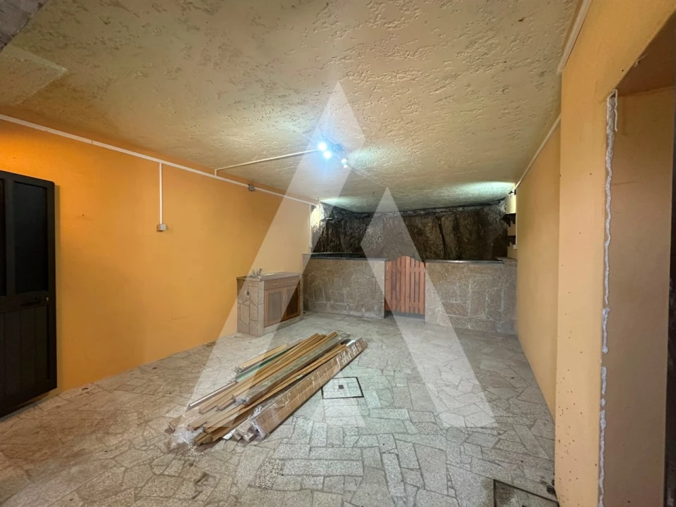 Moradia T3 para Venda em Cedrim e Paradela Foto 18