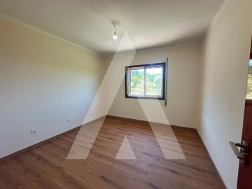 Moradia T3 para Venda em Cedrim e Paradela
