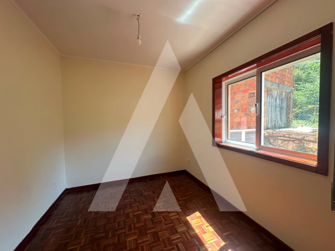Moradia T3 para Venda em Cedrim e Paradela Foto 7