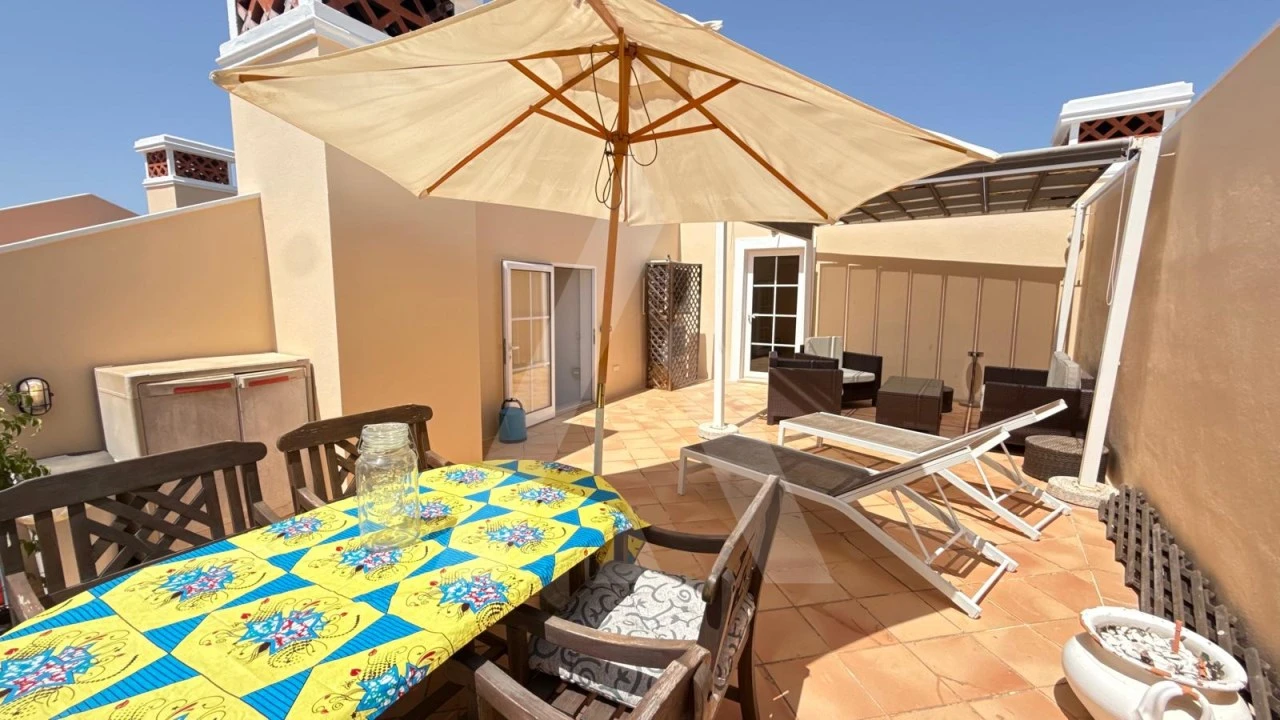 Apartamento T2 para Venda em Quarteira Foto 31
