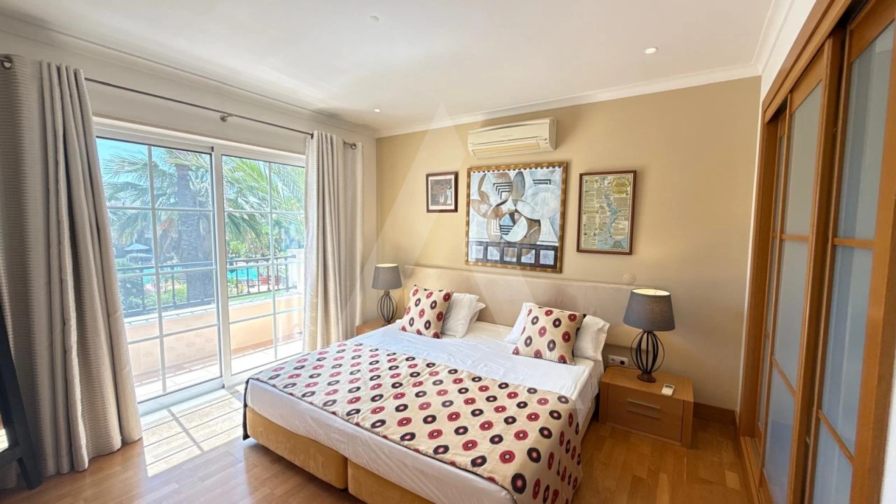 Apartamento T2 para Venda em Quarteira Foto 8