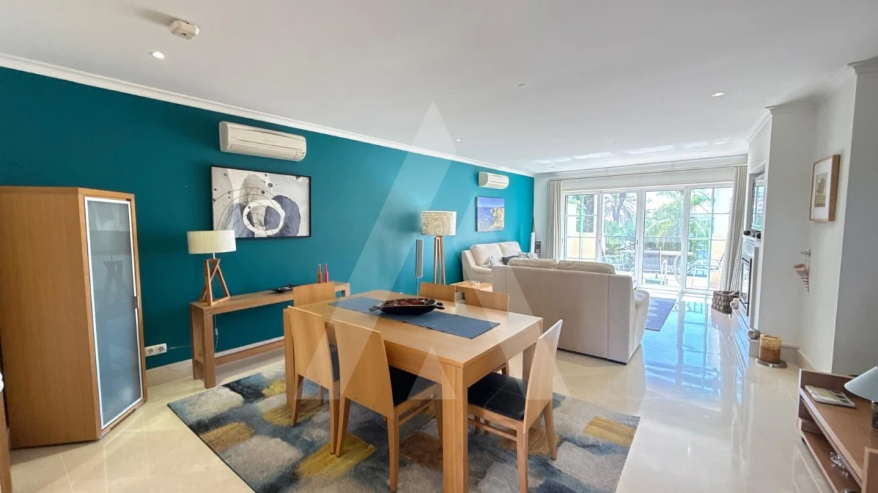 Apartamento T2 para Venda em Quarteira Foto 6