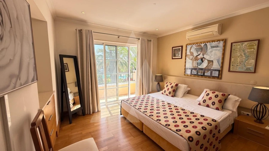 Apartamento T2 para Venda em Quarteira Foto 10