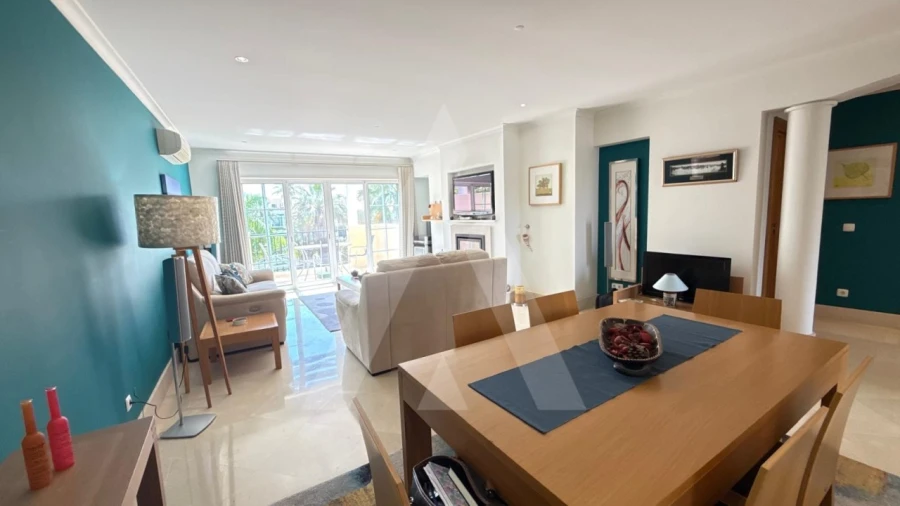Apartamento T2 para Venda em Quarteira Foto 3