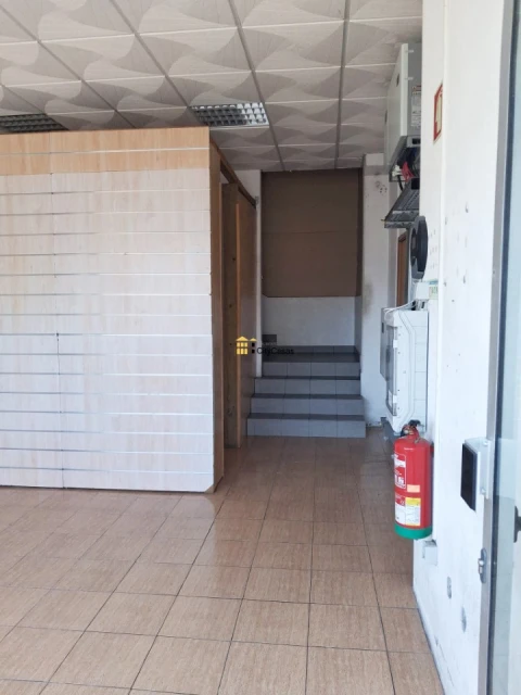 Armazém para Venda em Touguinha e Touguinhó