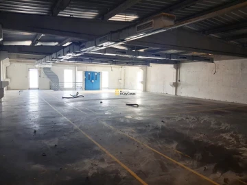 Armazém para Venda em Touguinha e Touguinhó