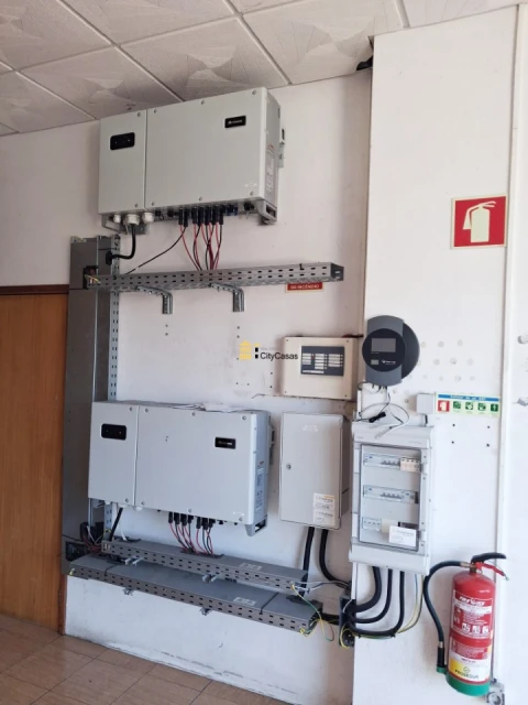Armazém para Venda em Touguinha e Touguinhó