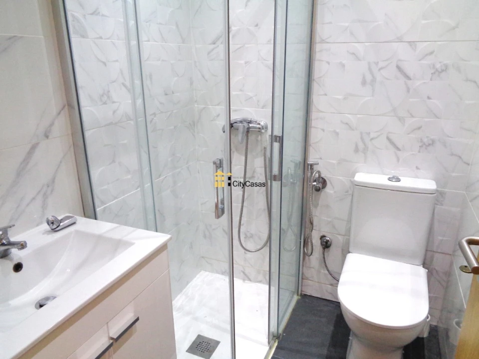 Apartamento T3 para Venda em Rio Tinto Foto 5