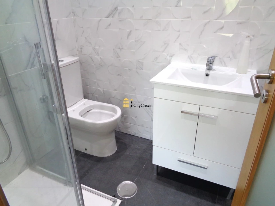 Apartamento T3 para Venda em Rio Tinto Foto 9