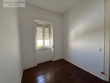 Prédio para Venda em São Vicente