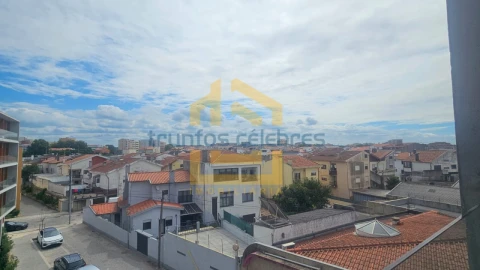 Apartamento T2 para Venda em Póvoa de Varzim, Beiriz e Argivai