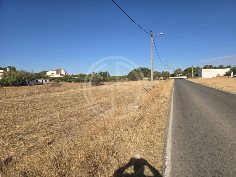 Terreno para Venda em Santa Barbara de Nexe Foto 5