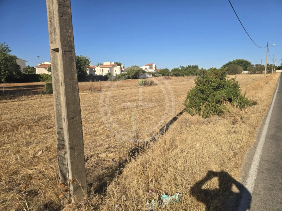Terreno para Venda em Santa Barbara de Nexe Foto 8