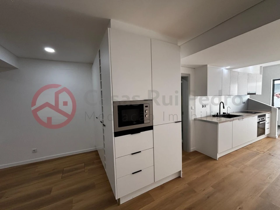 Apartamento T2 para Venda em Almada, Cova da Piedade, Pragal e Cacilhas Foto 1