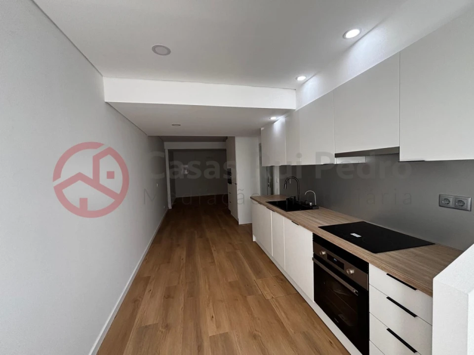 Apartamento T2 para Venda em Almada, Cova da Piedade, Pragal e Cacilhas Foto 4