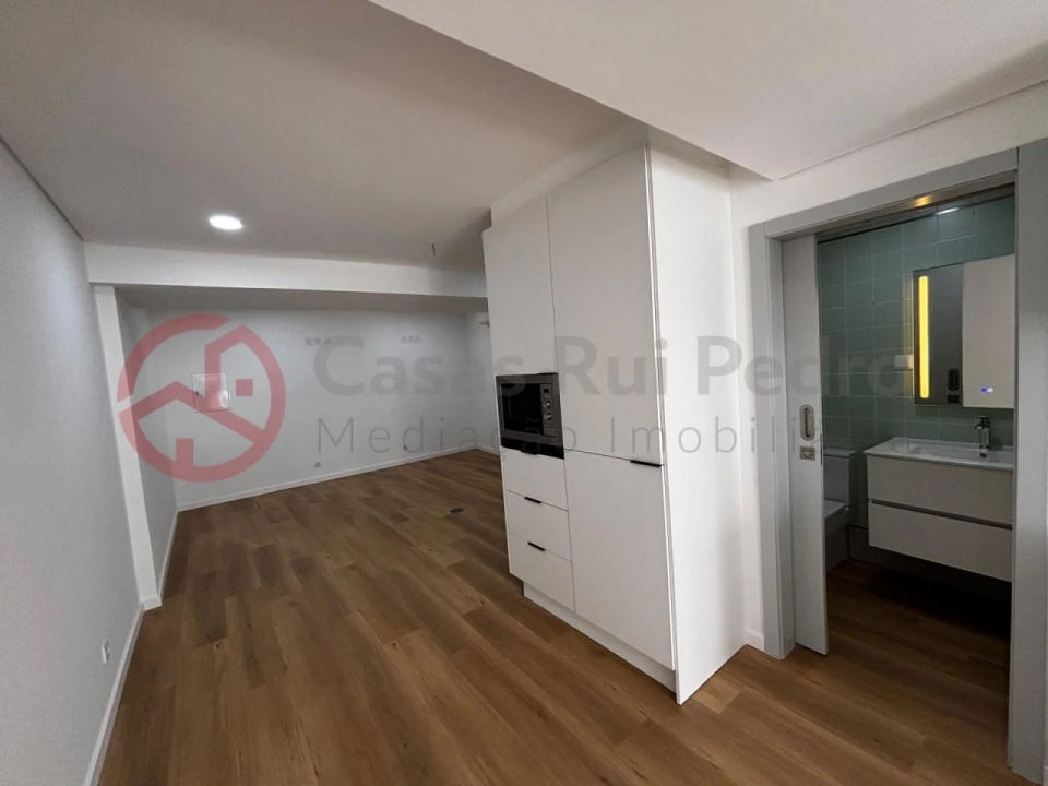 Apartamento T2 para Venda em Almada, Cova da Piedade, Pragal e Cacilhas Foto 5