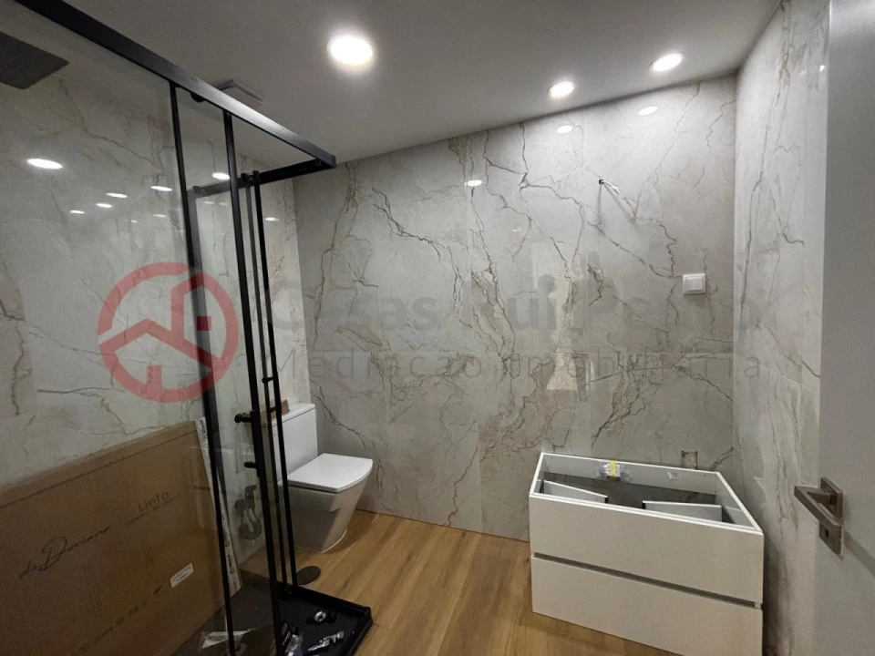 Apartamento T2 para Venda em Almada, Cova da Piedade, Pragal e Cacilhas Foto 23