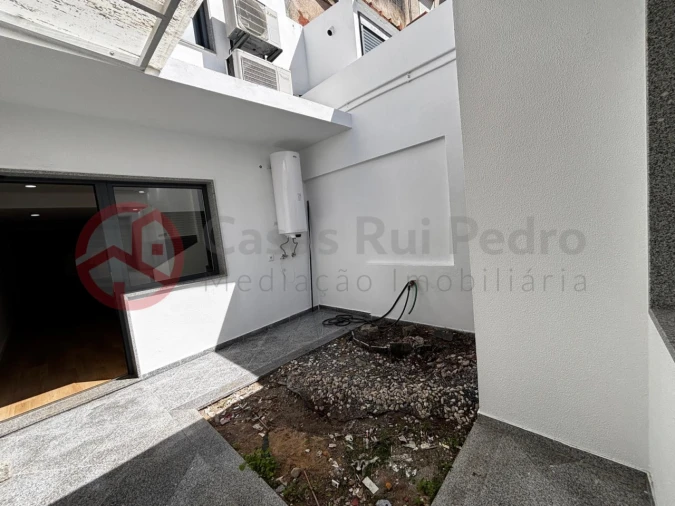 Apartamento T2 para Venda em Almada, Cova da Piedade, Pragal e Cacilhas Foto 8