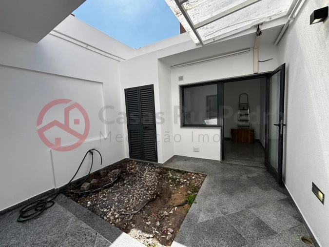 Apartamento T2 para Venda em Almada, Cova da Piedade, Pragal e Cacilhas Foto 9