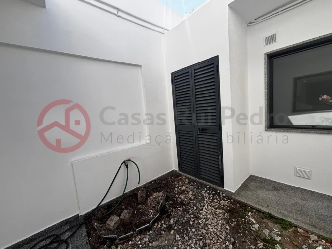 Apartamento T2 para Venda em Almada, Cova da Piedade, Pragal e Cacilhas Foto 10