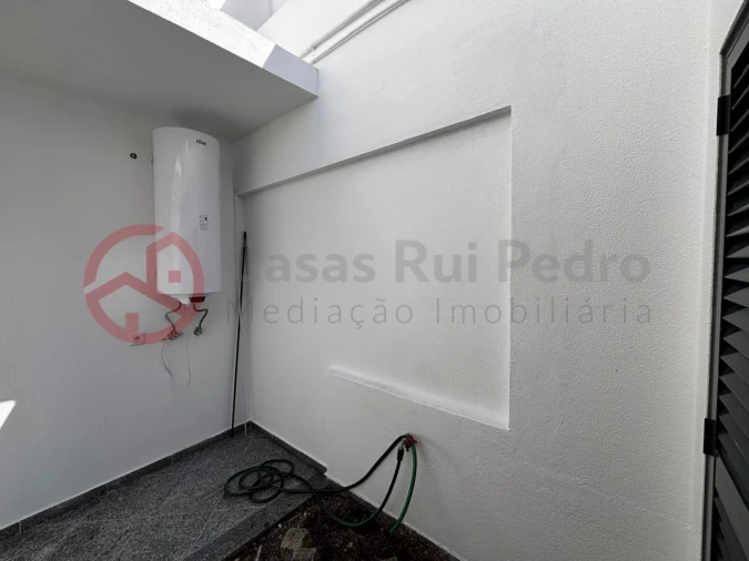 Apartamento T2 para Venda em Almada, Cova da Piedade, Pragal e Cacilhas Foto 12