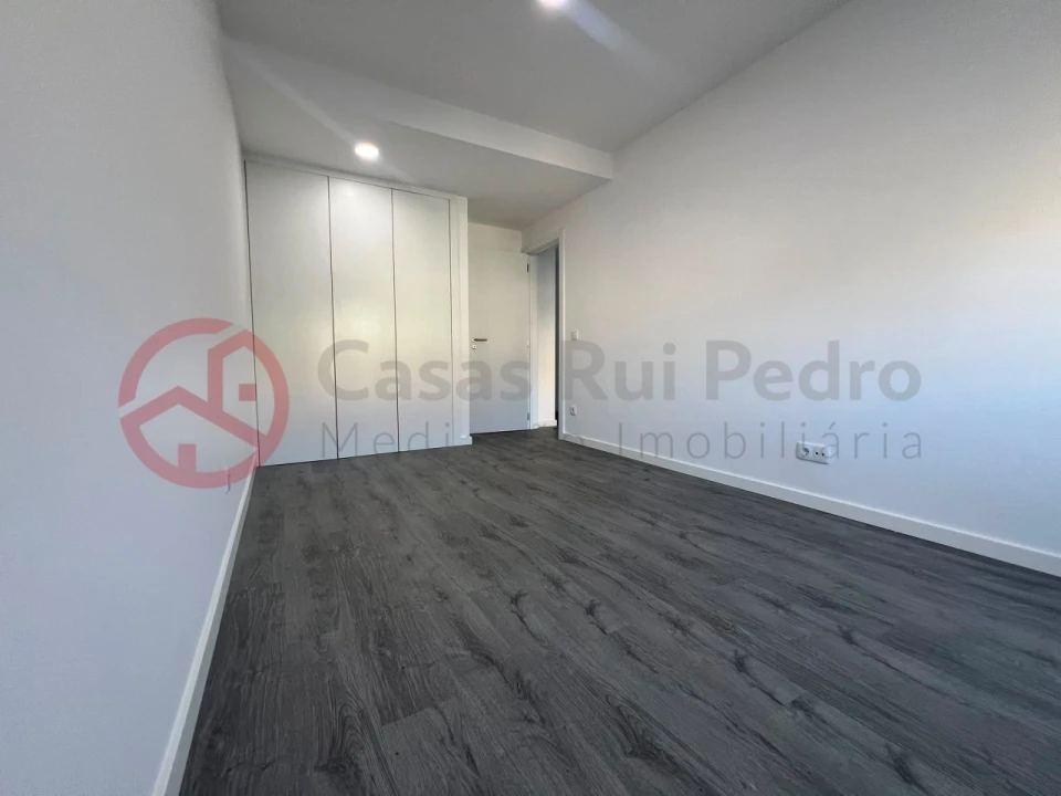 Apartamento T2 para Venda em Almada, Cova da Piedade, Pragal e Cacilhas Foto 8