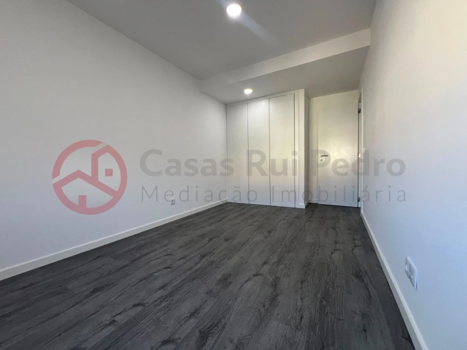 Apartamento T2 para Venda em Almada, Cova da Piedade, Pragal e Cacilhas Foto 9