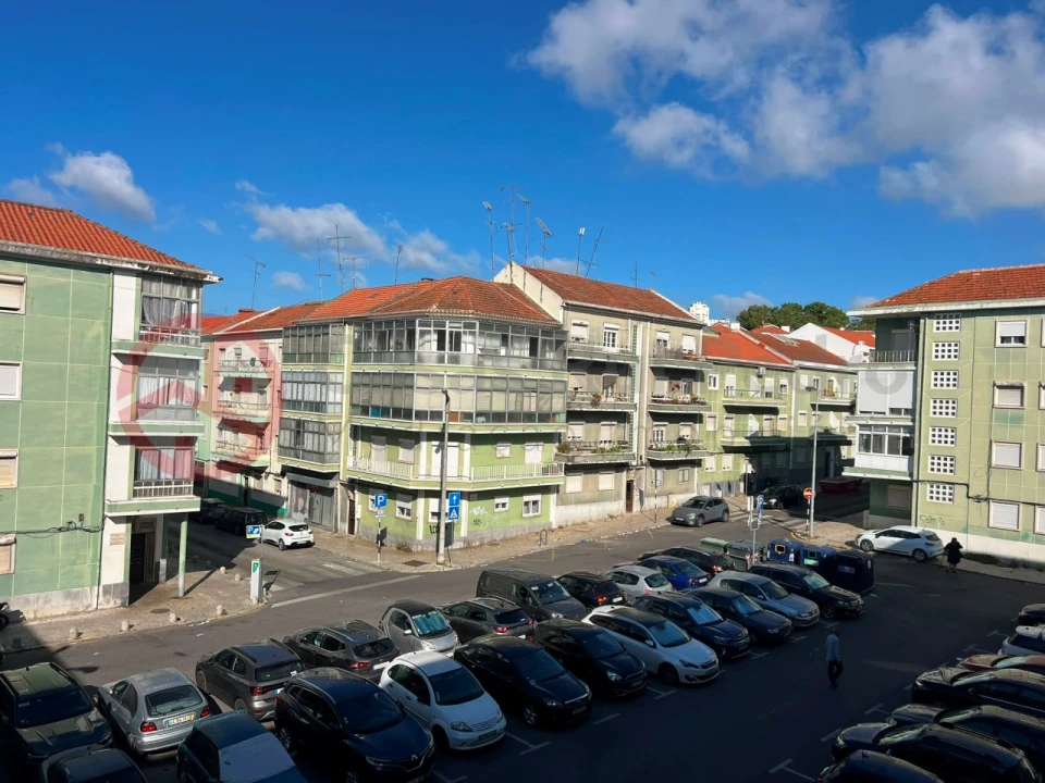 Apartamento T2 para Venda em Almada, Cova da Piedade, Pragal e Cacilhas Foto 16