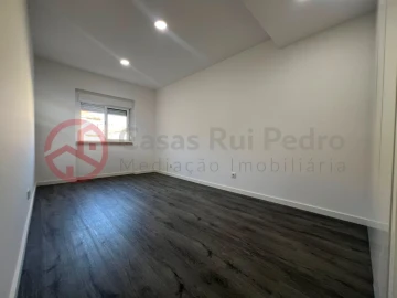 Apartamento T2 para Venda em Almada, Cova da Piedade, Pragal e Cacilhas