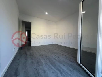 Apartamento T2 para Venda em Almada, Cova da Piedade, Pragal e Cacilhas