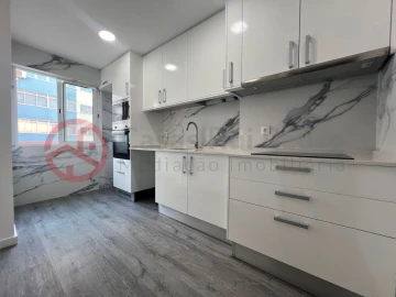 Apartamento T2 para Venda em Almada, Cova da Piedade, Pragal e Cacilhas