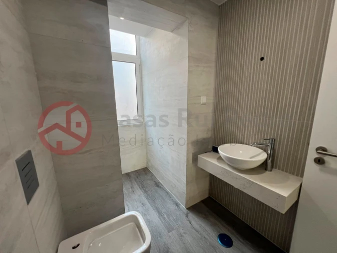 Apartamento T2 para Venda em Almada, Cova da Piedade, Pragal e Cacilhas Foto 13